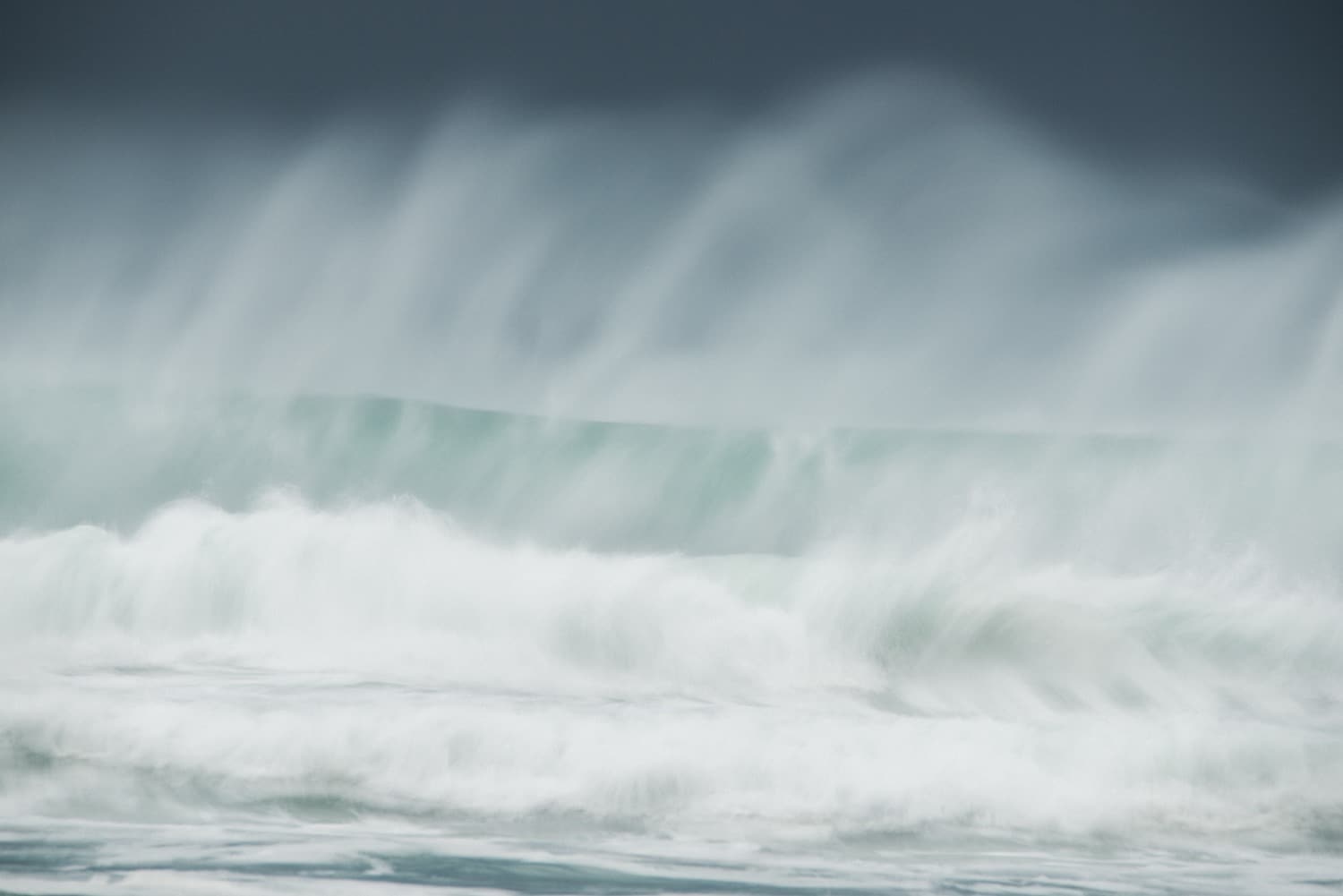 wave photograph on saligo bay on the isle of islay 